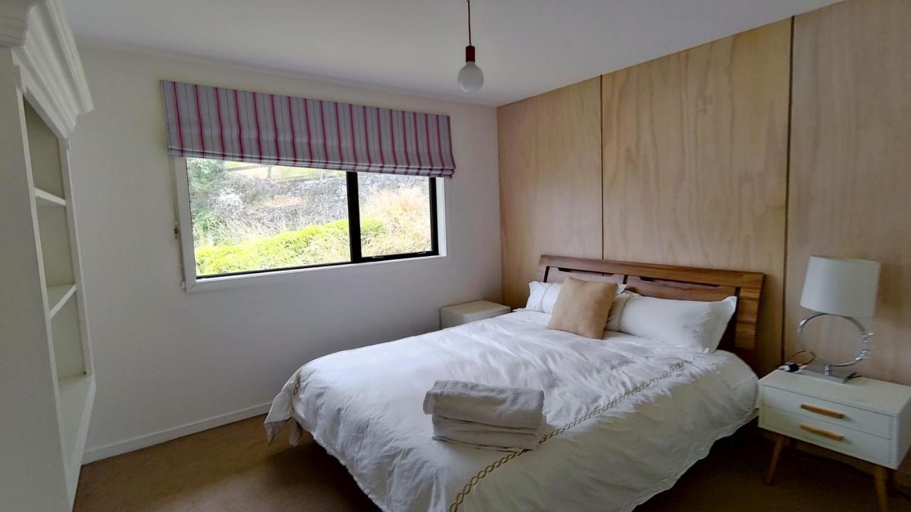 Pencarrow Lakeside Apartment Куийнстаун Екстериор снимка