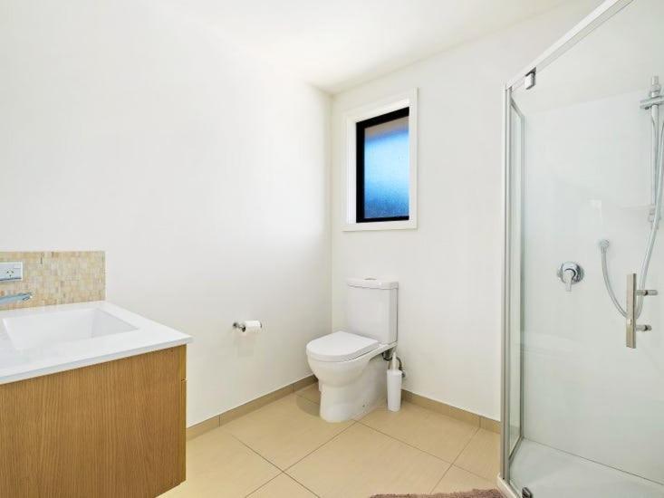 Pencarrow Lakeside Apartment Куийнстаун Екстериор снимка